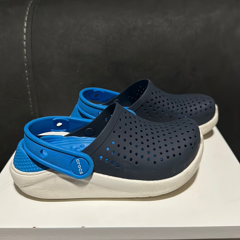 Crocs literide, navy, cobalt, white, unisex children/toddler size 11